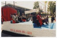Residence Hall Associations King & Queens Float in Homecoming Parade, 2000