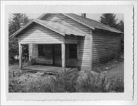 Photograph of the exterior of a wooden building, Clarkesville, Habersham County, Georgia, 1953