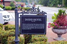 Dodd Hotel historical marker