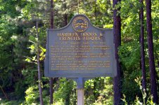 Hardee's Hood's & French's Headquarters historical marker