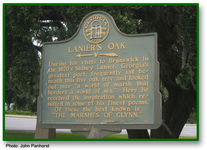 Lanier's Oak historical marker