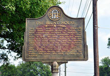 The Blunt House historical marker
