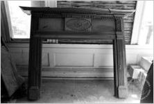 Mantel (Stetson-Sanford House, Milledgeville, Ga.)