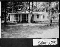 [Photograph of new home, Saint Marys, Camden County, Georgia, 1953 Oct. ]