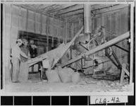 [Photograph of a corn sheller, Moultrie, Colquitt County, Georgia, ca. 195-]