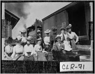 [Photograph of women boarding train to Tallulah Falls, Clarke County, Georgia, between 1898 and 1902]