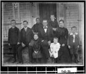 [Photograph of James F. P. Lindley family, Powder Springs, Cobb County, Georgia, 189-]