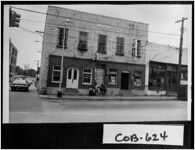 [Photograph of merchants' area, Marietta, Cobb County, Georgia, 1971 Oct.]