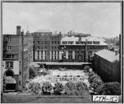 Court and swimming pool of the DeSoto Hotel