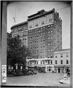HOTEL WHITNEY, OPEN ALL YEAR, ON JOHNSON SQUARE