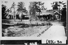 [Photograph of cottages that preceded permanent hospital building, Decatur, DeKalb County, Georgia, ca. 1915-1917]