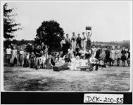 [Photograph of Avondale Estates Elementary School Victory Flag winners, Avondale Estates, DeKalb County, Georgia, 1945]