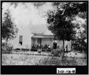 [Photograph of Samuel D. Moore home with family, Cedar Grove, DeKalb County, Georgia, ca. 1900]