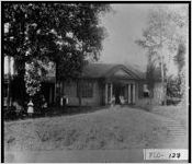 [Photograph of family in front of the home of J. A. and Naomi Shropshire Bale, Floyd County, Georgia, 1882 or 1883]