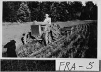 [Photograph of Tatum Grover Stephens plowing on farm, Franklin County, Georgia, 1929 July]