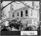 [Photograph of south side of William Perrin Nicolson family home, Atlanta, Fulton County, Georgia, 1980 Apr. 1]