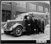 [Photograph of fire alarm signal truck, Atlanta, Fulton County, Georgia, 194-]