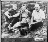 [Photograph of Jimmy Carter, Georgia Senator James Beverly Langford, and Mrs. Otto C. Langford, Calhoun, Gordon County, Georgia, 1977 Apr. 9]