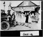 [Photograph of 4-H girls outside Pharr's Store, Gwinnett County, Georgia, 1926]