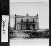 [Photograph of the exterior of the Russell-Wynn home, Lilburn, Gwinnett County, Georgia, 1975]