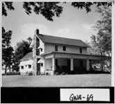 [Photograph of the exterior of the Nesbitt-Peace-Lankford home, Gwinnett County, Georgia, ca. 1960]