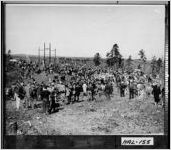 [Photograph of a crowd gathering for Buford Dam ground-breaking, Georgia, 1950 Mar. 1]
