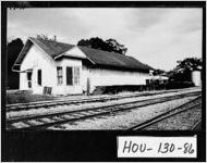[Photograph of railroad depot, Perry, Houston County, Georgia, ca. 1984]