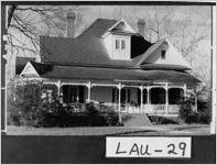 [Photograph of Doctor William Braxton Taylor home, Dexter, Laurens County, Georgia, 1975 Dec.]
