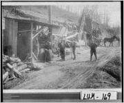 [Photograph of building on Dahlonega-Gainesville Highway 52, Lumpkin County, Georgia, between 1921 and 1924]