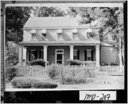 [Photograph of Murray-Gibson home, McDuffie County, Georgia, 1976]