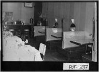 [Photograph of "Mammy's" Eatonton cafe, Eatonton, Putnam County, Georgia, 1951]