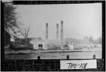 [Photograph of aftermath of the Piney Woods Hotel fire, Thomasville, Thomas County, Georgia, 1907]