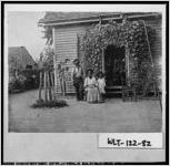 [Photograph of servant's quarters behind Wiley home, Social Circle, Walton County, Georgia, 1900 Aug.]