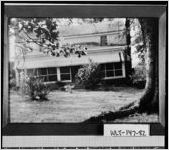 [Photograph of home built by Nancy Lewis Conner, Social Circle, Walton County, Georgia, 1980]