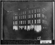 [Photograph of citizens watching the Chester Hotel burn, Dalton, Whitfield County, 1911 Apr.]