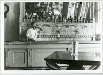 Unidentified tavern, interior, circa 1907
