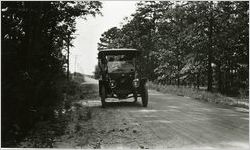 Automobile: circa 1915