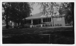 Photograph of the home of Mr. and Mrs. O. C. Smith before renovation work, Manchester, Georgia