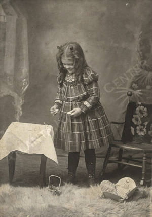 Julia Kuhns