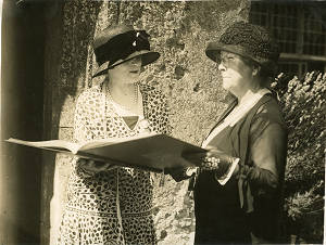 Lamar, Mrs. Joseph R. and Lady lee