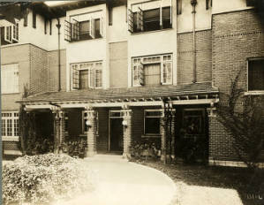 Sumner Apartments