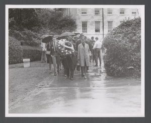 Martin Luther King Jr. memorial, 1968 - Students walking with wreath