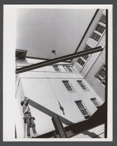 Campus construction, 1940s-1960s - Lifting beams