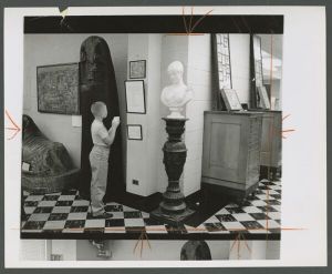 Museum - Student from Parklane Elementary School viewing a statue