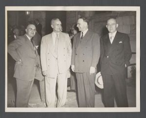 Fraternities, Sigma Delta Chi - Robert Sommerville, Allen Gosnell, Atlanta mayor William Hartsfield, and Raymond B. Nixon