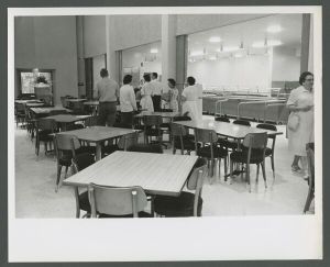 Cox Hall - People touring the cafeteria