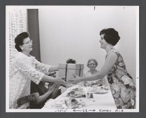 School of Nursing - Paula Bicknell Reid winning the N. H. W. award