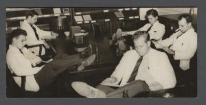 School of Medicine - Students in library