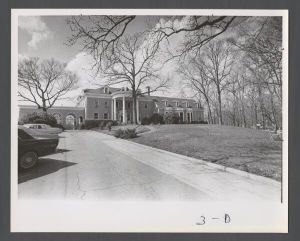 Miscellaneous buildings, 1960-1980 - Exterior view of Briarcliff mansion