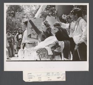 Students, groups, 1960s - Student demonstration against Cox Hall